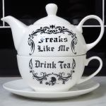 Service à Thé 'Freaks Like Me Drink Tea'