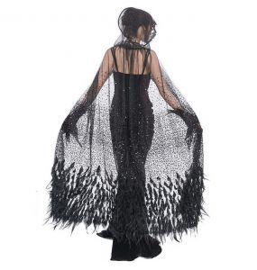 Longue Cape 'Helchen' en Plumes et Paillettes Noires