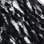 Longue Cape 'Helchen' en Plumes et Paillettes Noires