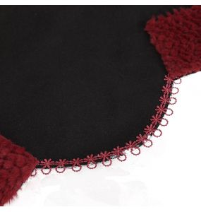 Cape 'Cassandra' Noire et Rouge